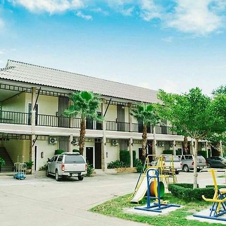 パーム スイート リゾート チュンポーン エクステリア 写真